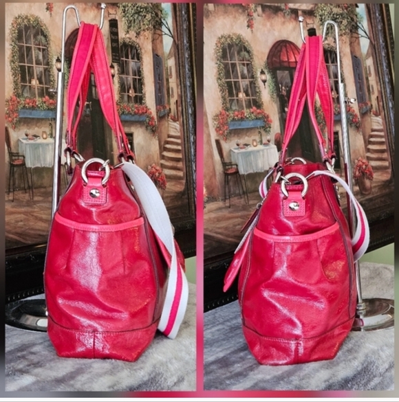 Coach Poppy - Picture 3 of 9